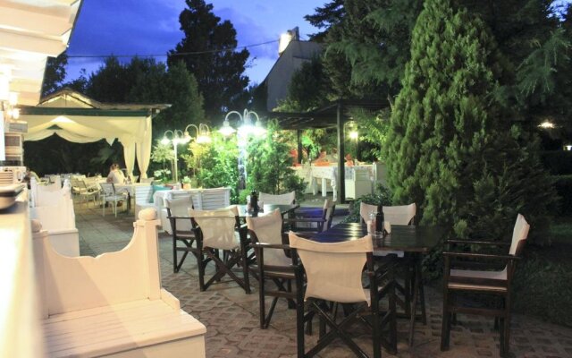 Friends Hotel