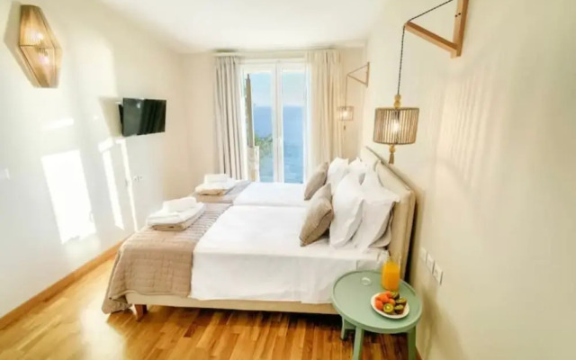 Villa with sea view Kontogialos