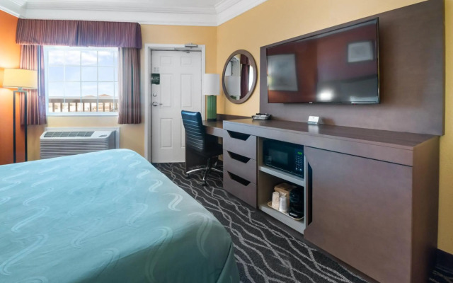 Quality Inn & Suites Galveston - Beachfront