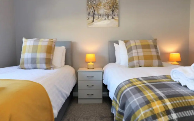 Whistleberry House - Hamilton