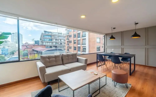 w Industrial 1BR In Cabrera