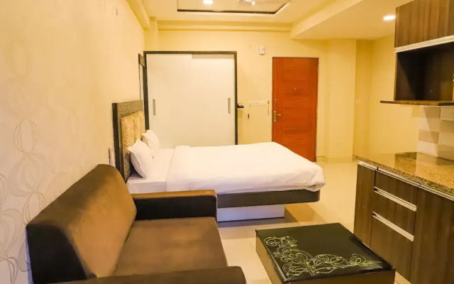 Hotel Shri Radha Nikunj Vrindavan Opposite Prem Mandir