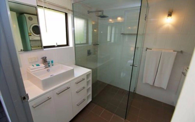 Trickett Gardens Holiday Inn