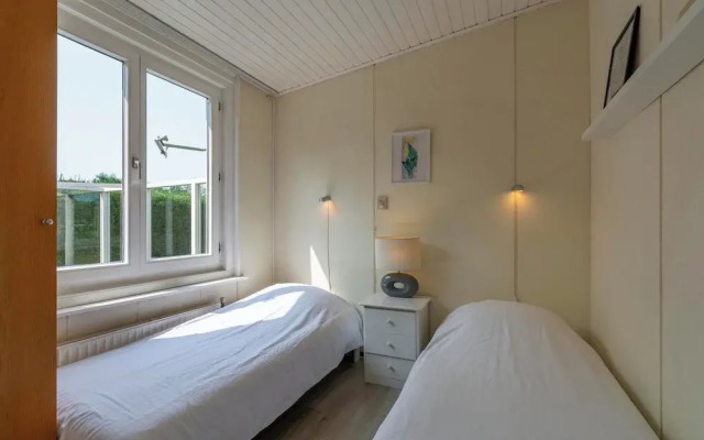 Holiday Home Near Bulb Fields With Garden