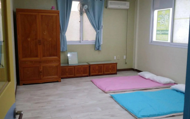 Calla Guest House - Hostel
