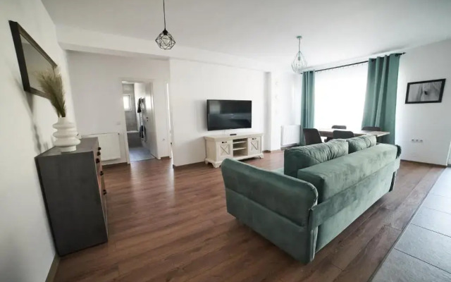 Modern 3 APT Near Old Town – 15 Min Walk