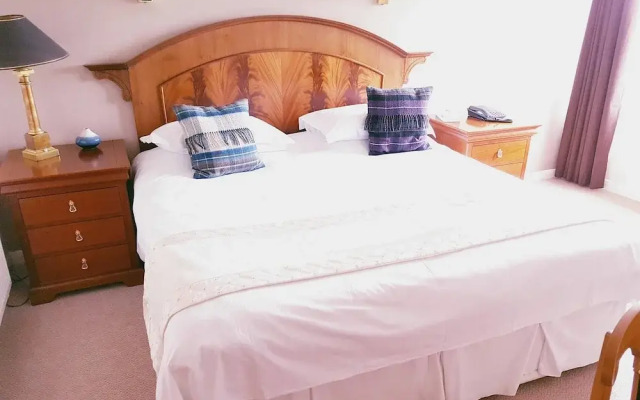 The Powfoot Hotel