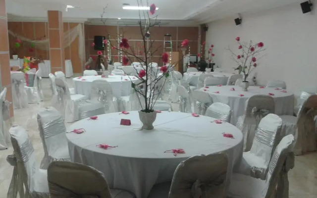 Hotel Roma Plaza