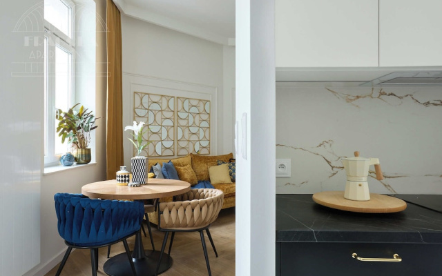 Astor Residence by Fragola Apartments