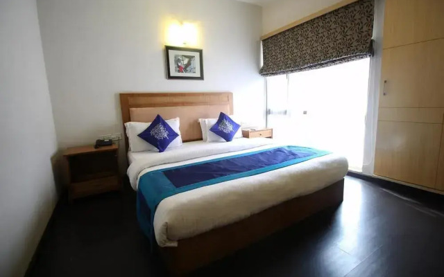 OYO Premium Gujarat College Ellisbridge