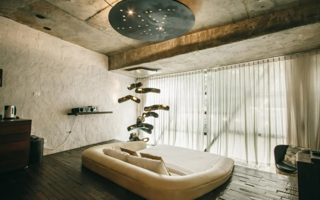 Mo Rooms