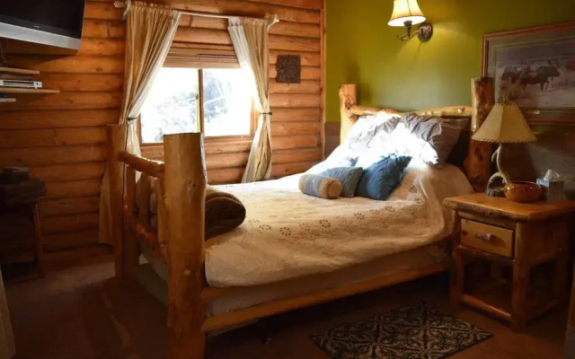 The Aspen Moose Vacation Cabin