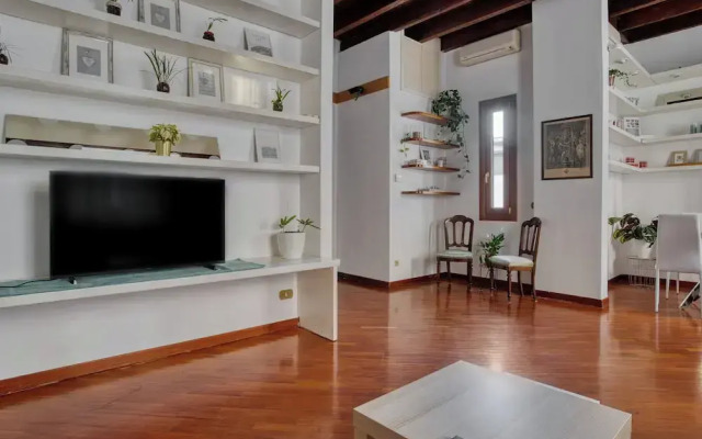 Inviting flat near the city centre