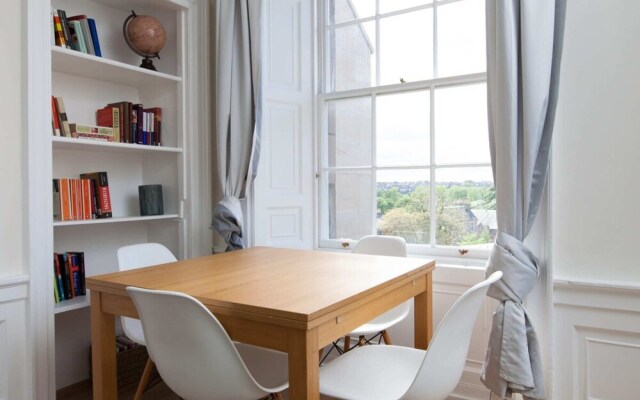 Spacious 4 Bedroom Apartment