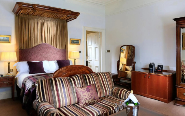 Macdonald Norwood Hall Hotel