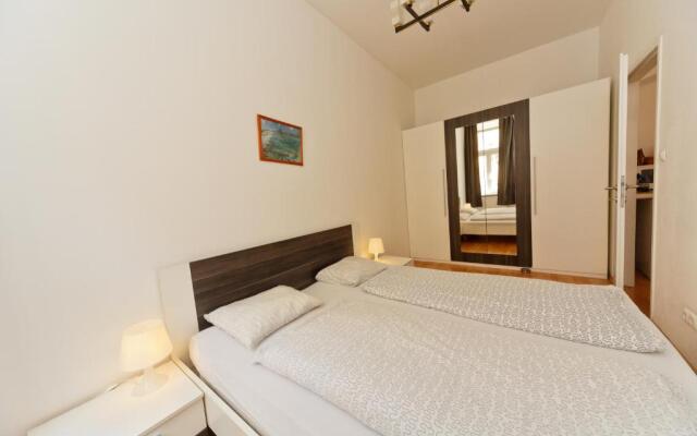 Apartment Arnsteingasse 8