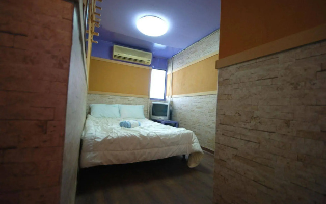 H2O Guesthouse