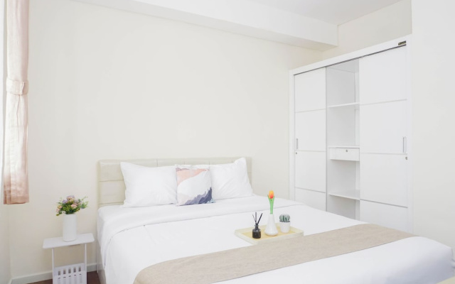 Restful In Simple Style Studio At Apartment Daan Mogot City