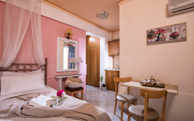 Socrates Hotel Malia Beach