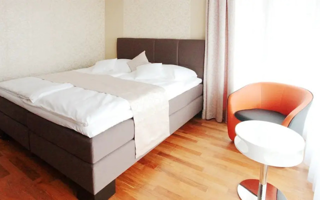 Lamex Inn Hotel And Restaurant