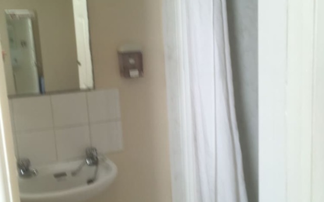 Otters' Green Bed and Breakfast