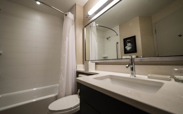 Candlewood Suites West Edmonton - Mall Area, an IHG Hotel