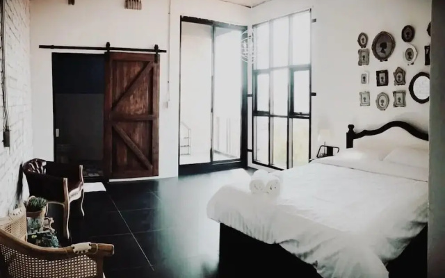 The LOCAL Ari - Hostel
