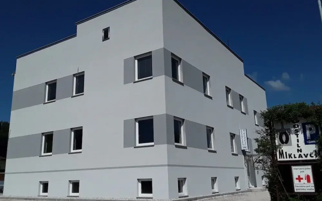 Prenocisca Miklavcic