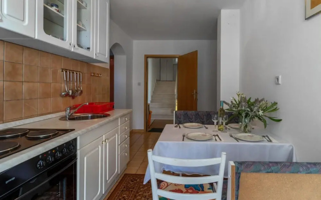 Amazing Apartment in Klenovica With Wifi and 2 Bedrooms