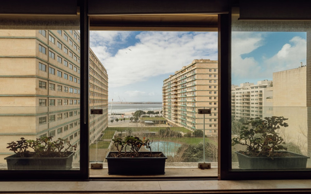 Matosinhos Ocean View by Vacationy