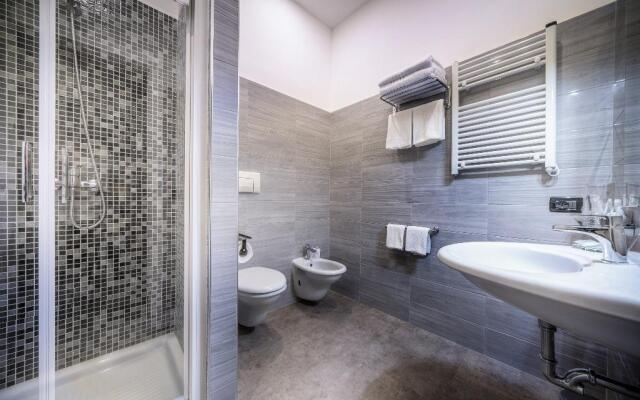 Varese Hotel