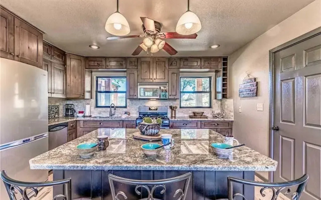 Altitude Adjustment - Three Bedroom Cabin