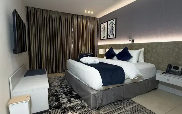 Blu Pearl Hotel & Residence