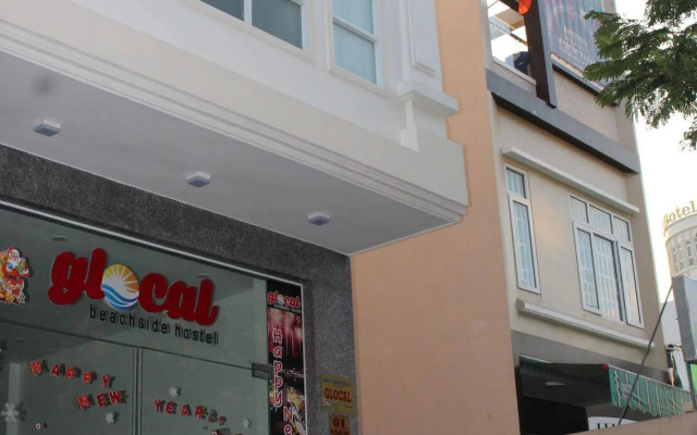 Glocal Beachside Hostel
