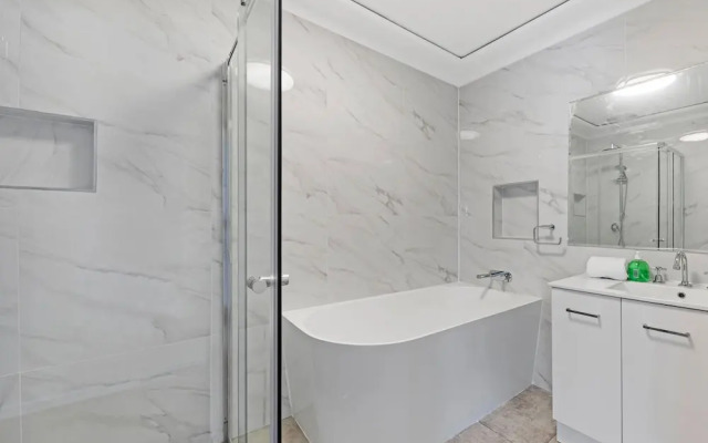 Kozyguru | Blacktown | Peaceful 3B House