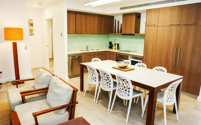 Temple 313 Recently Refurbished 3BR Apt