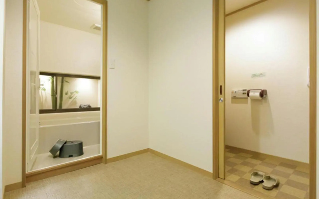Hotel Shion