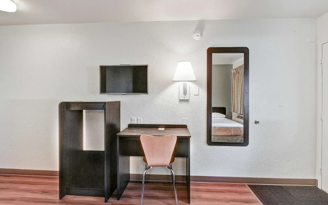 Motel 6 Green Bay, WI