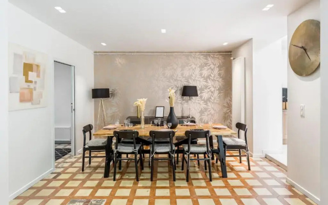 180 Suite Eden, Luxury APT at Sacré Coeur