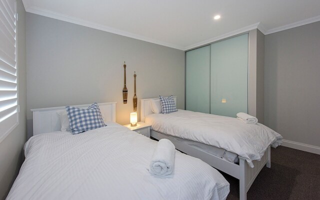 A Waterside Paradise