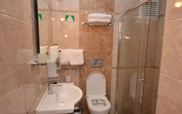 Saray Hotel