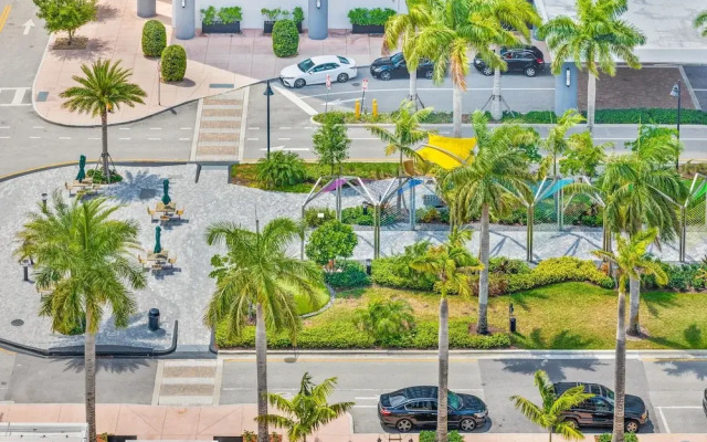 Modern Downtown Doral One-Bedroom Apt