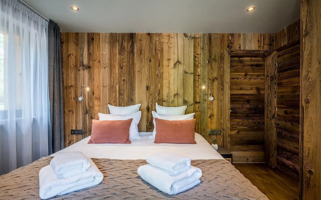 Moulin I - Modern Chalet With Private Hot-tub and Garden