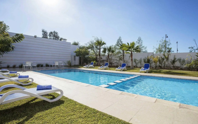 Relax Hotel Kenitra