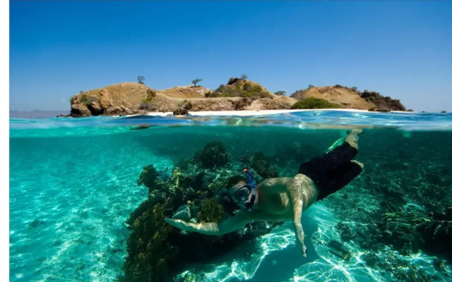 Milos AquaBliss Beachfront Villa