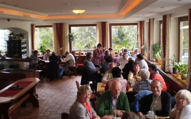 Almhotel Schönmoosalm