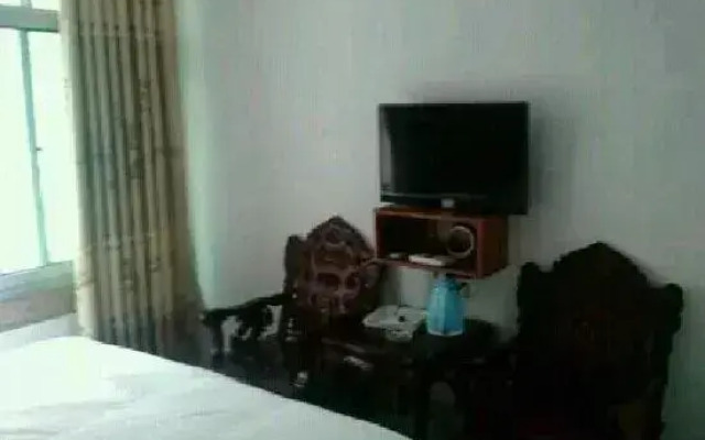 Qichun Spring Apartment