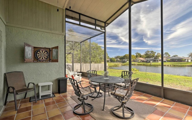 Lakefront Brandon Home w/ Patio & Screened Lanai!