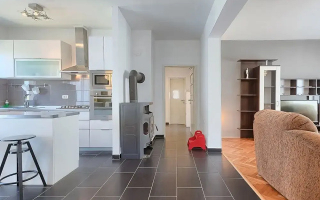 Rovere Pula in Pula With 2 Bedrooms and 1 5 Bathrooms