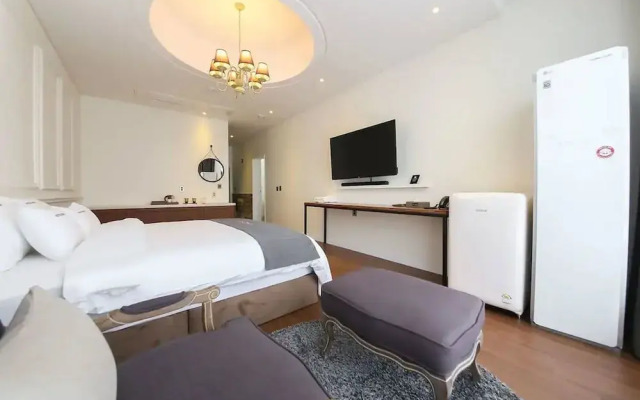 Hotel RAUM